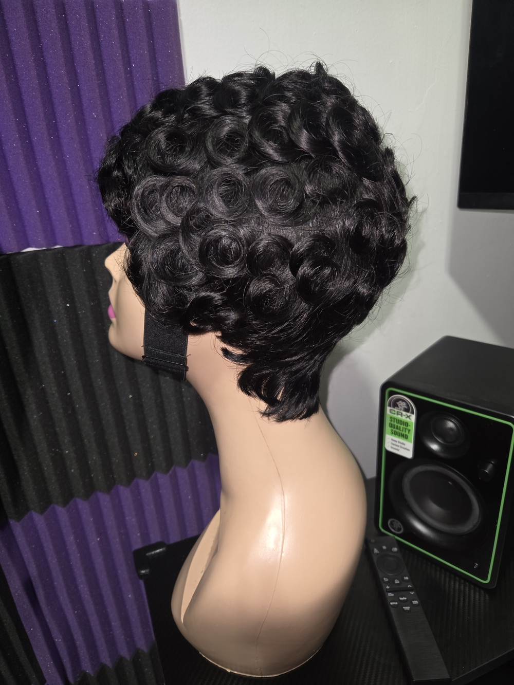 Black Short  Wig - Sleek Curled Style